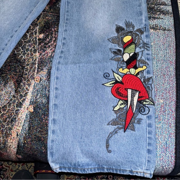 Ed Hardy Heart Dagger Love Wide Leg Loose Fit Retro Light Jeans Size 26& 32 - Picture 4 of 5